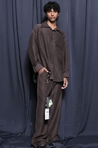 Man wearing balav suede shirt